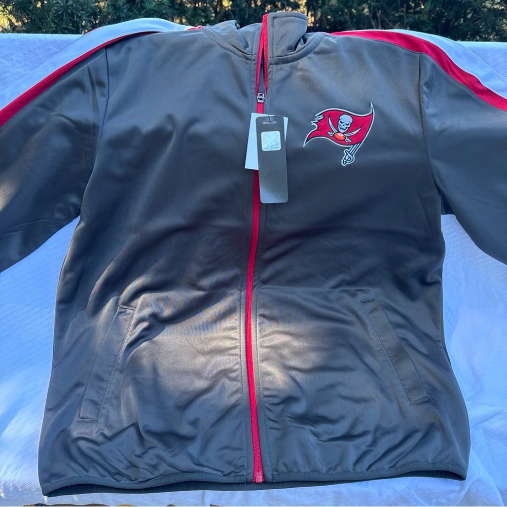 Tampa Bay Buccaneers Official NFL On Field Jacket Large NWT